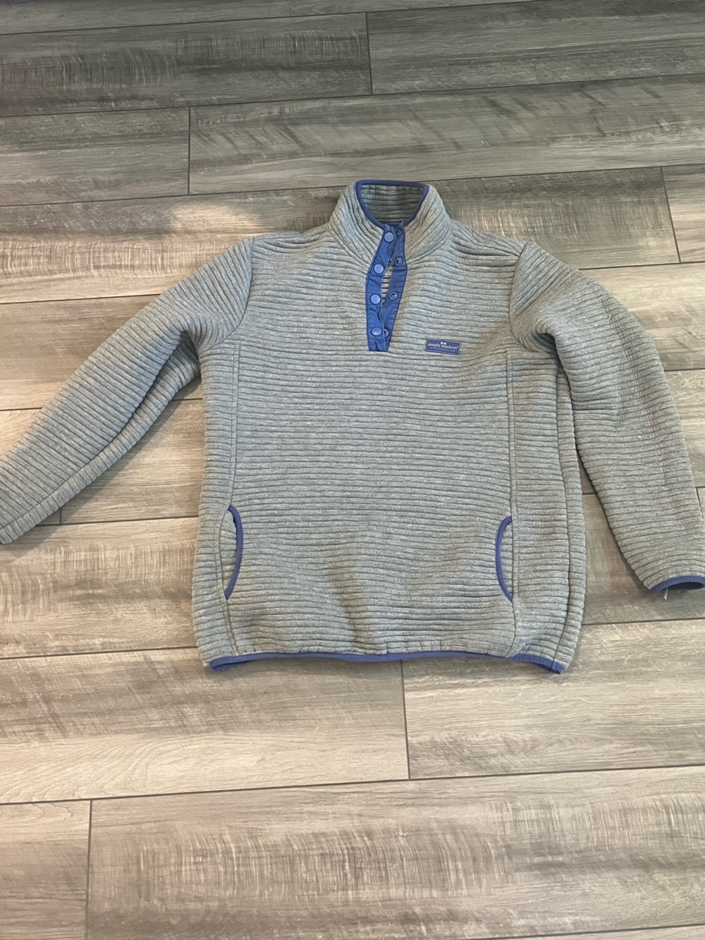 Simply Southern gray ribbed knit sweater with blue trim #preppy #cozy